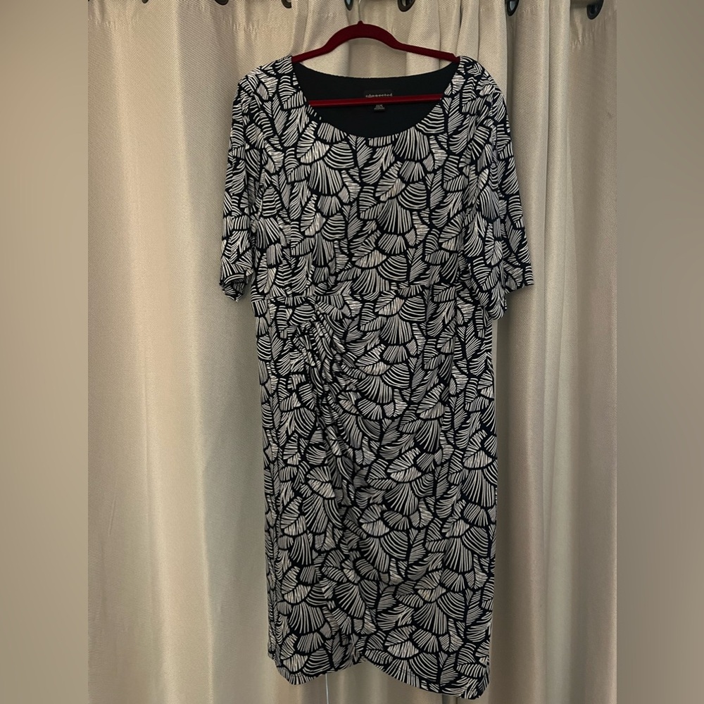 Navy blue palm leaf like patter dress